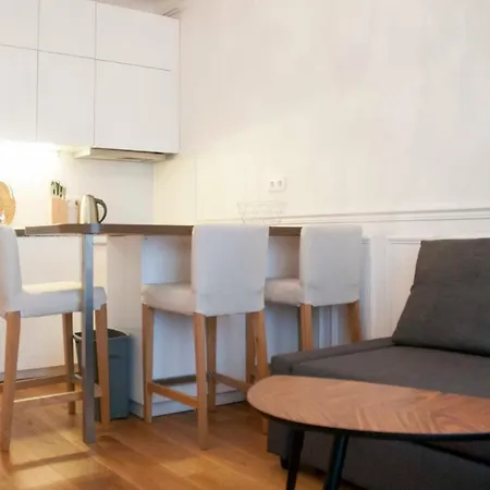 Bright 2 Room Parisian Apartment Well Located Appartement *